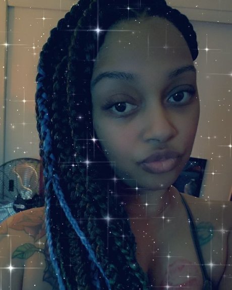 Valencia Pittman nude only fans leaks