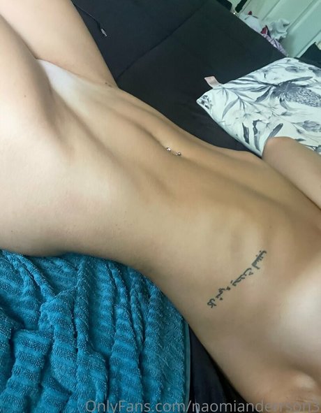 naomianderrson3 nude porn onlyfans