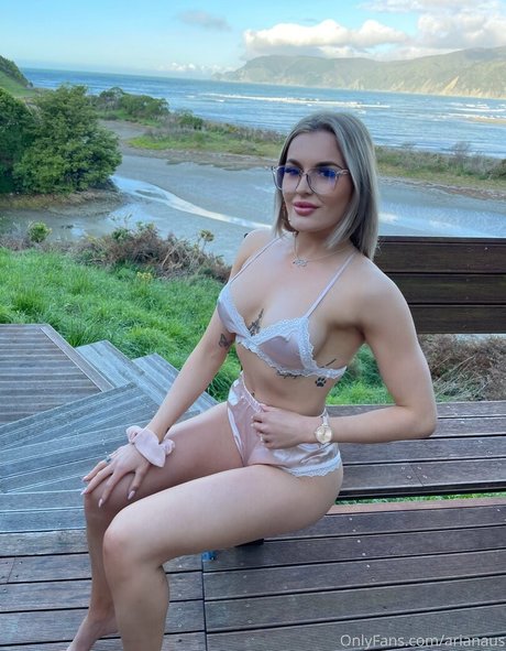 arianaus nude only fans leaks