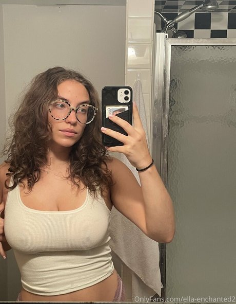 ella enchanted2 onlyfans leakd
