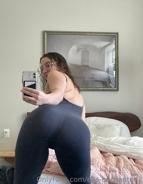 ella enchanted2 onlyfans model photo