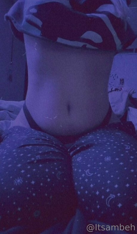 itsambeh onlyfans leaked tits