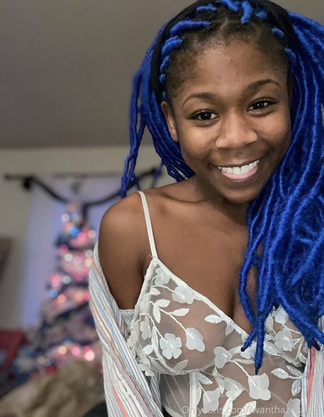 iwanthazelgrace onlyfans strip tease