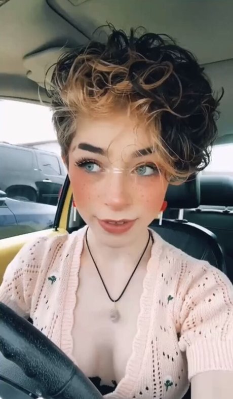 graceful addison onlyfans leaked.