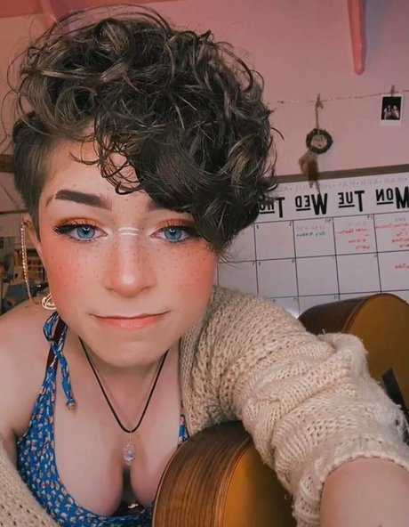 graceful addison onlyfans nude pics