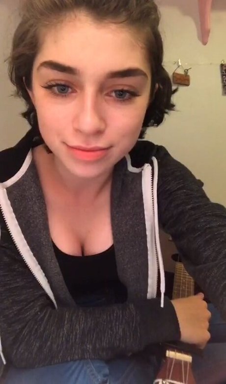 graceful addison onlyfans naked