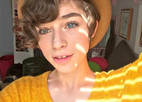 graceful addison onlyfans nude tits