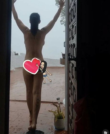 Janina Tregambe onlyfans nudes