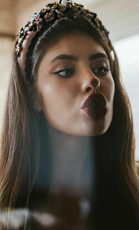 Sara Fructuoso nude only fans leaks