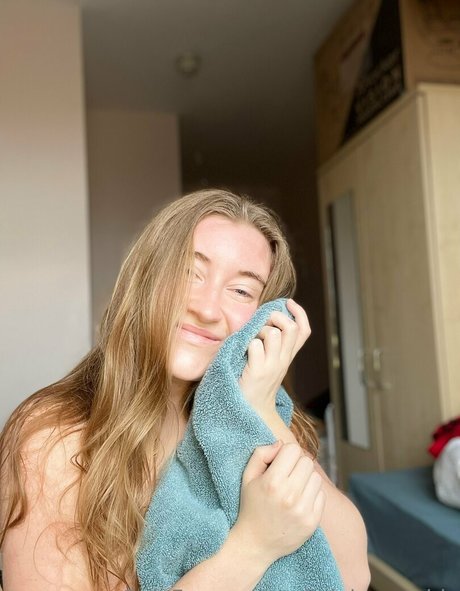 tallulahreynolds onlyfans photo