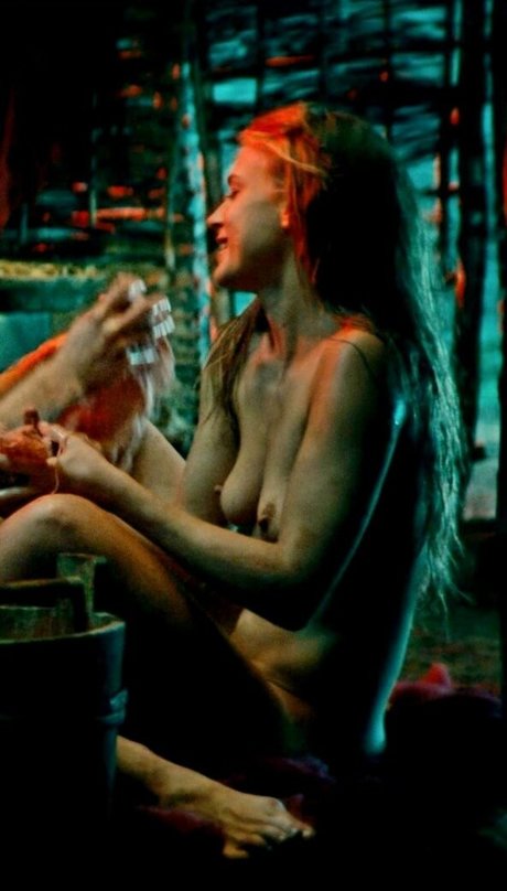 Jeanne Goursaud topless onlyfans