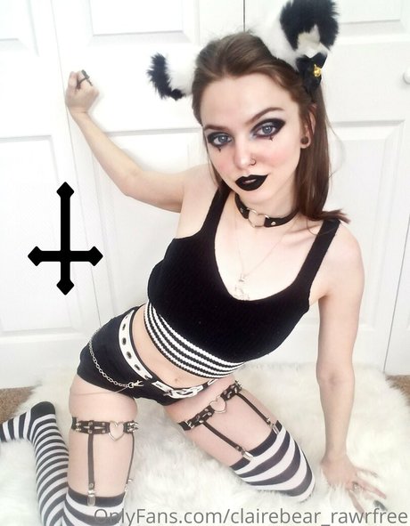 clairebear rawrfree onlyfans leaks