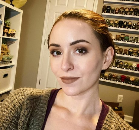 Mollie Damon onlyfans free