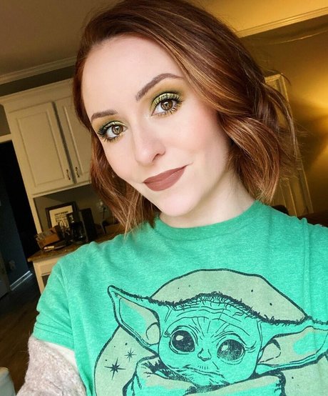 Mollie Damon boobs onlyfans