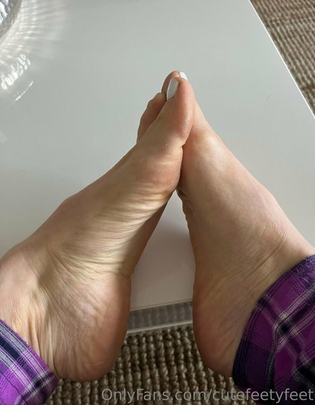 cutefeetyfeet onlyfans archives