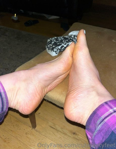 cutefeetyfeet onlyfans sex