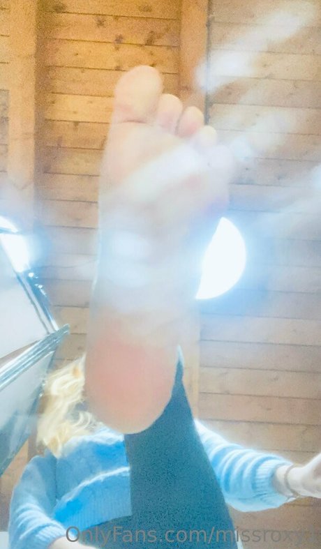 missroxy1 onlyfans lean