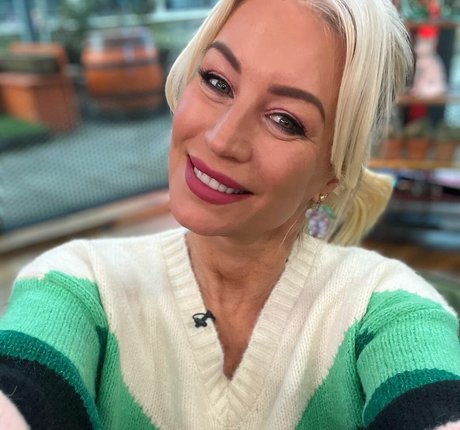 Denise Van Outen naked onlyfans leak