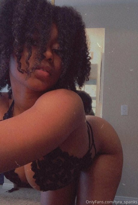 tyra spanks naked onlyfans pics