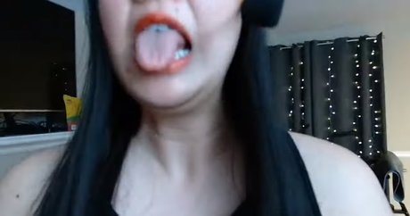 Xraygirl onlyfans star