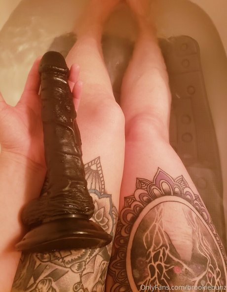 brookiebunz naked only fans