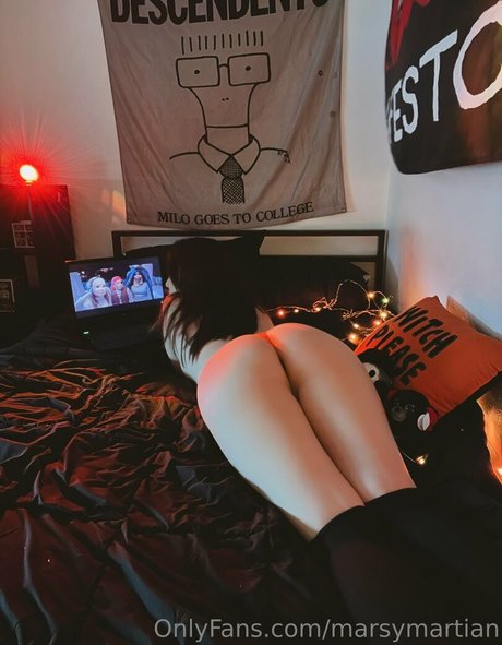 marsymartian nude leak onlyfans