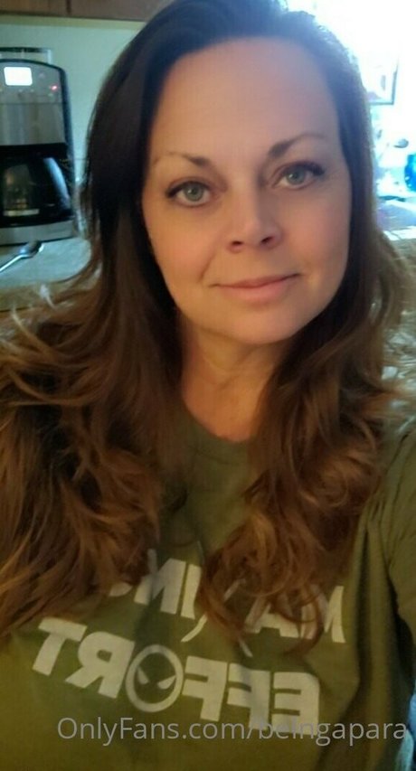 beingapara onlyfans sexy