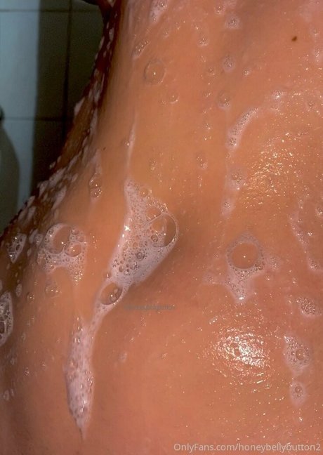 honeybellybutton2 onlyfans striptease