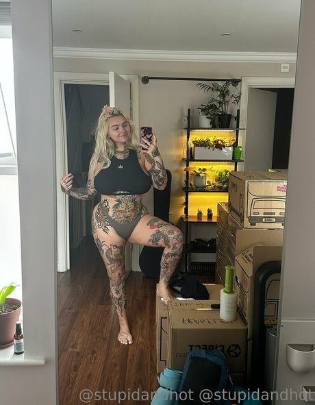 stupiderandhotter onlyfans leaks