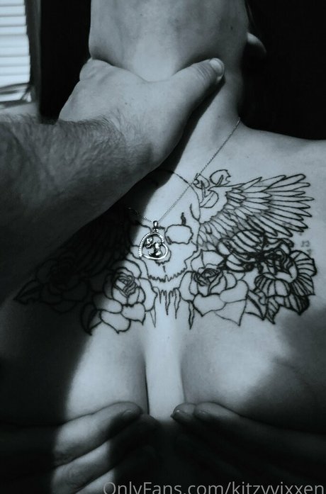 kitzyvixxen only fans content
