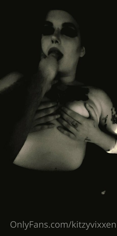kitzyvixxen leaked onlyfans sex tape