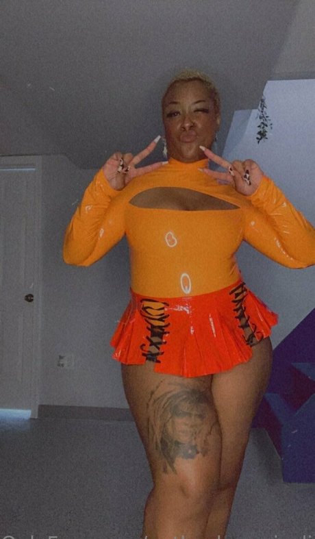 gothcakezspicylife only fans pictures