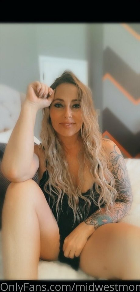 midwestmomfree only fans leaked