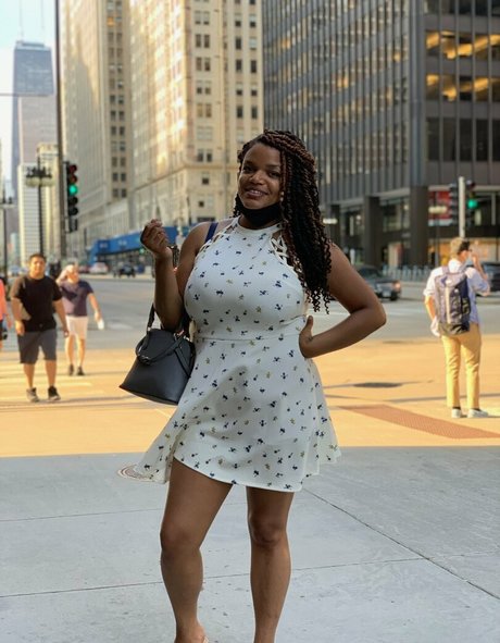 freelearalove onlyfans leaked pics