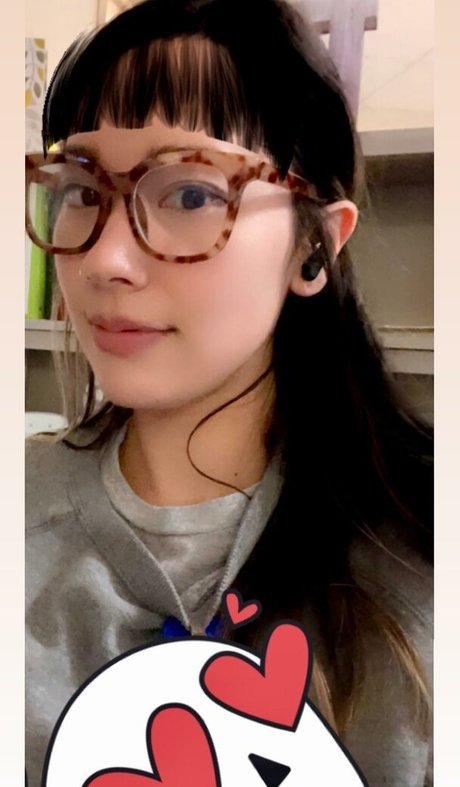 Laceyisanerd only fans nude