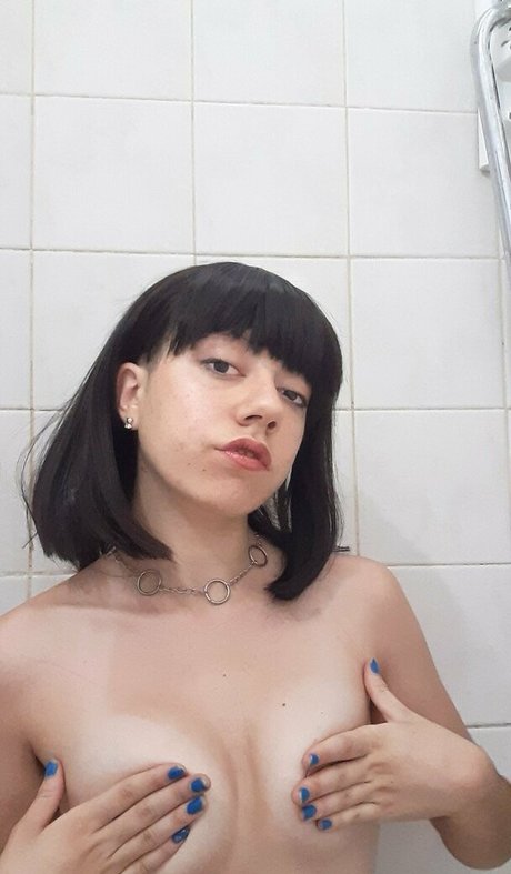 vivibush onlyfans model images