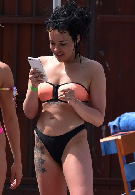 Stephanie Davis onlyfans porn leaks