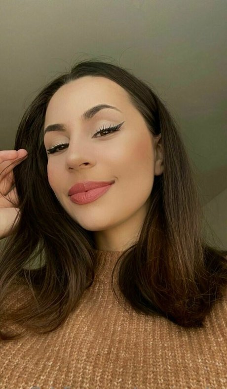 araniasortia onlyfans nudes leaks