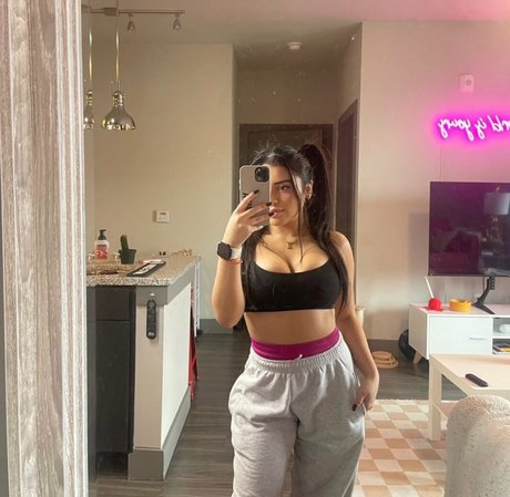 Samiravalentiina onlyfans model images