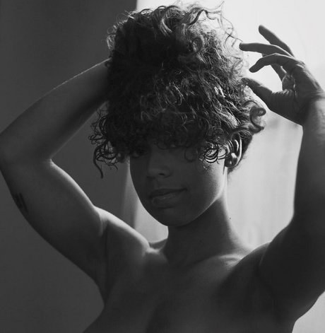 chelly pop onlyfans nudes leaked