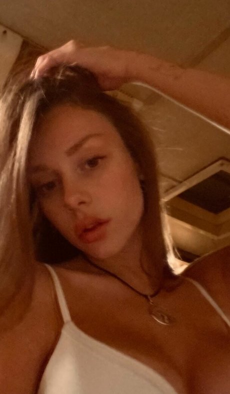 Ester Exposito onlyfans de