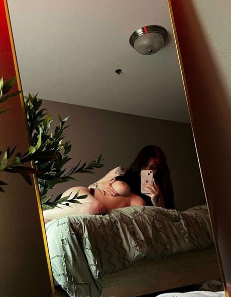 lleykt421 nude onlyfans leaked