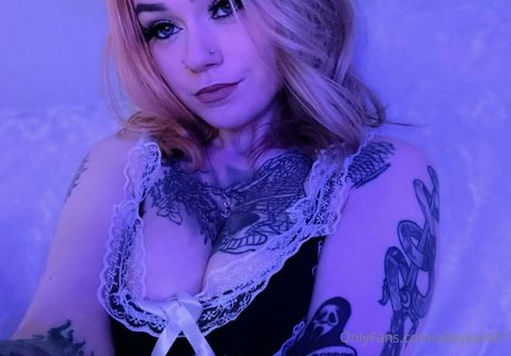 lleykt421 onlyfans leaks naked