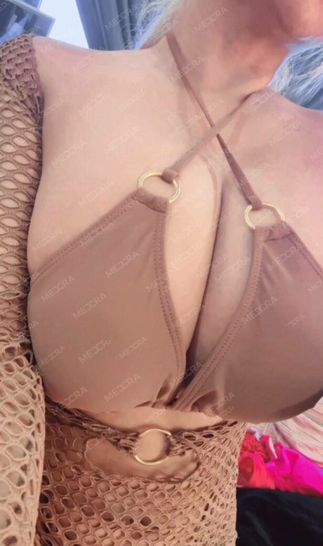 MekSarrah onlyfans nudes porn