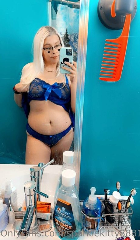 sparklekitty8881 onlyfans model photo