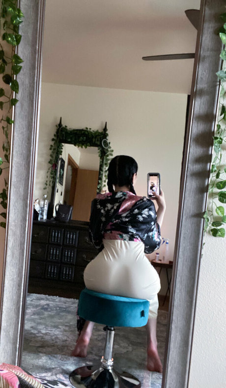 estherlynnriefree boobs onlyfans