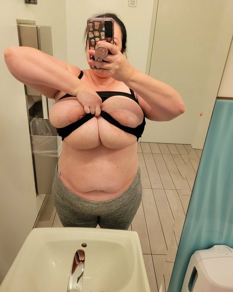 bustybigbooty onlyfans tits