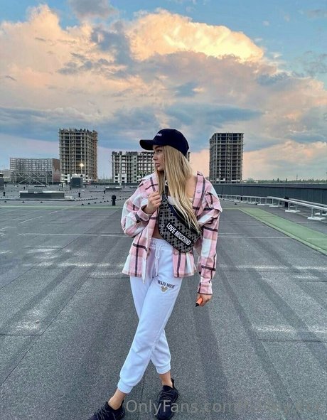 haileycherry onlyfans posts