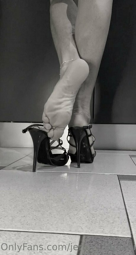 jenny 38piedi onlyfans leaked naked