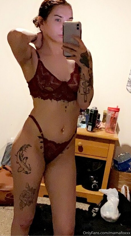 mamafoxxx onlyfans nude pics
